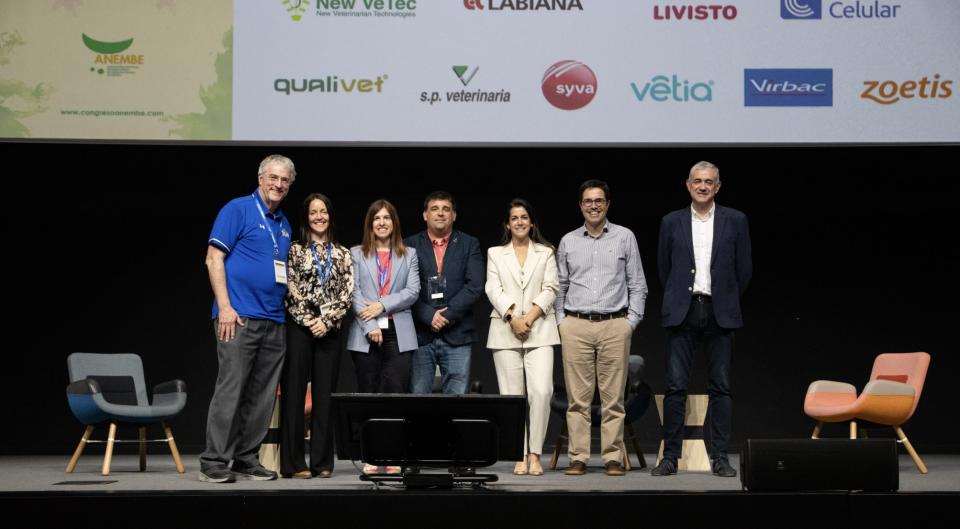 anembe hipra equipo
