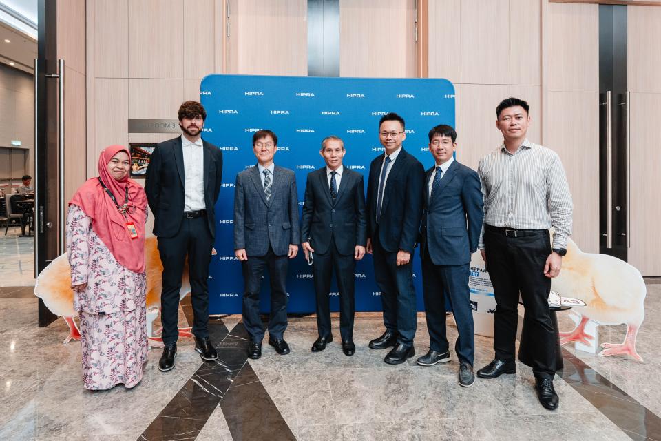 hipra poultry health symposium 2025